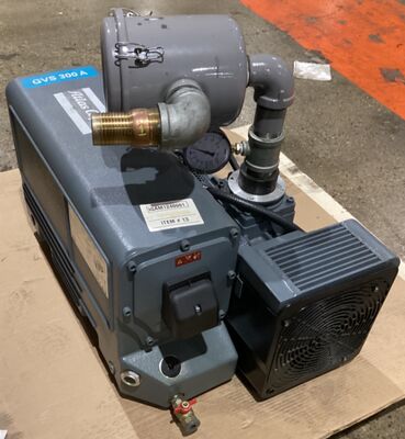 Bomba de vácuo de ar condicionado com potência no eixo de 6,3 kW GVS300A Limite de vapor 10 mbar Escolha ideal para evacuação e recuperação de refrigerante
